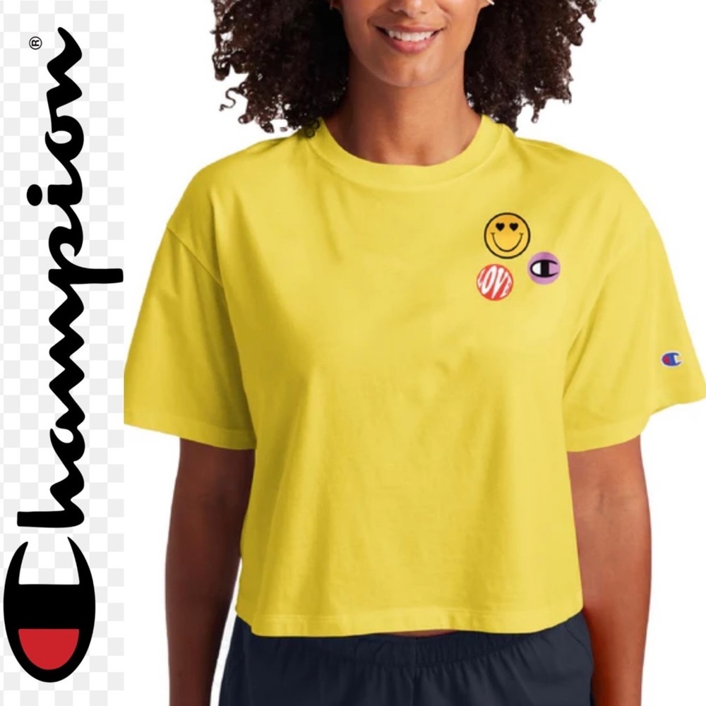 NWT. $25R Champion Get Happy Women’s Graphic Crop Top. Size Large
